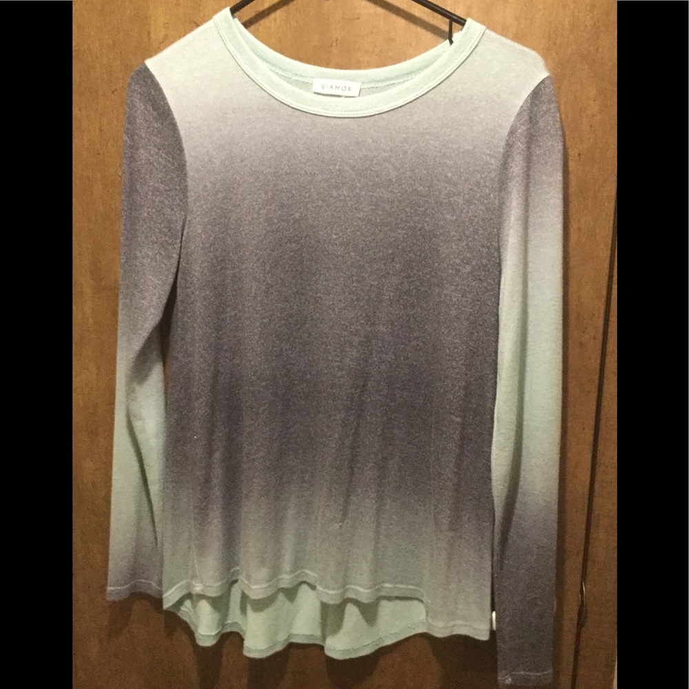 Green and grey ombré sweater.
